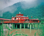 Maa Dhari Devi Temple — Perspective 1